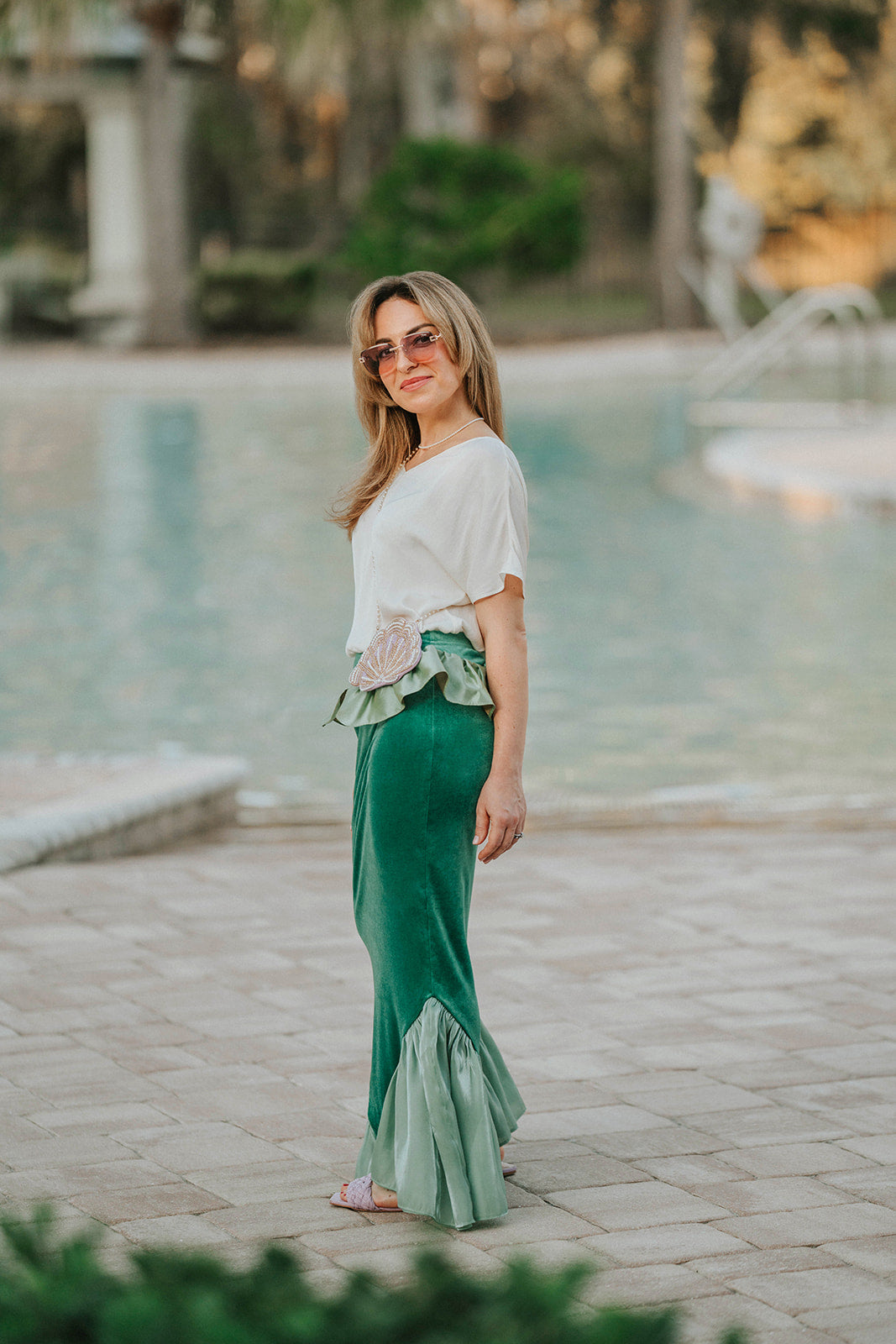 Elegant women’s mermaid skirt in rich green velvet with satin flounce details, ideal for fantasy costumes, resort wear, and seaside events.
Ocean-inspired adult mermaid tail skirt with flowing ruffles and mermaid silhouette, perfect for beach vacations, photos, and themed events.
Green velvet and satin mermaid maxi skirt for women, stylish ocean couture piece with fishtail hem for parties, cosplay, and coastal fashion.