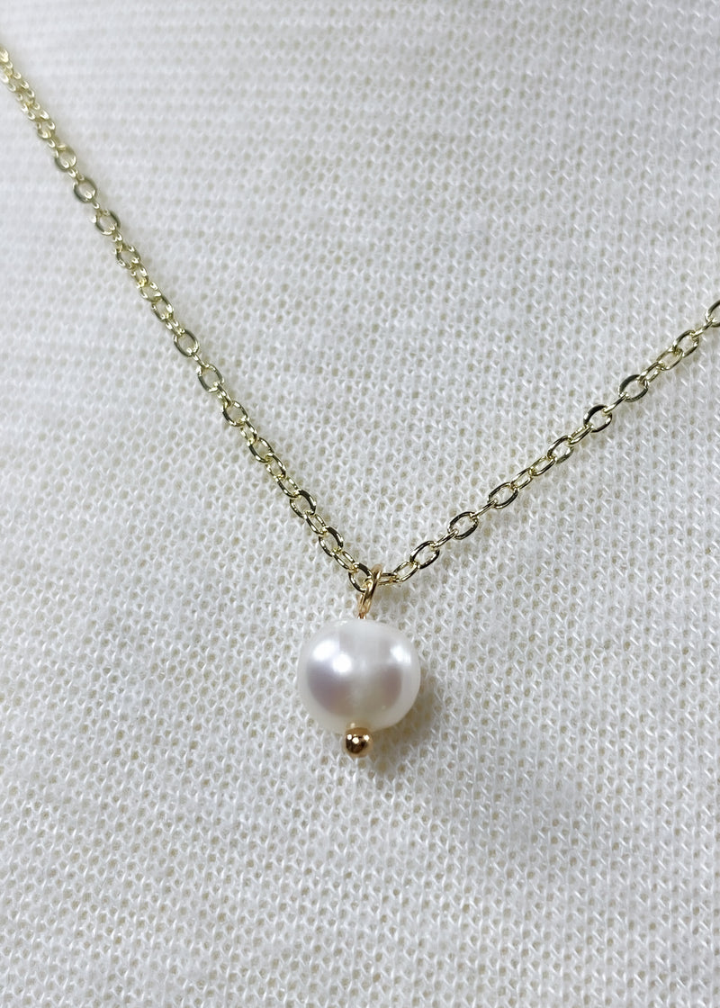 Single Freshwater Pearl Necklace