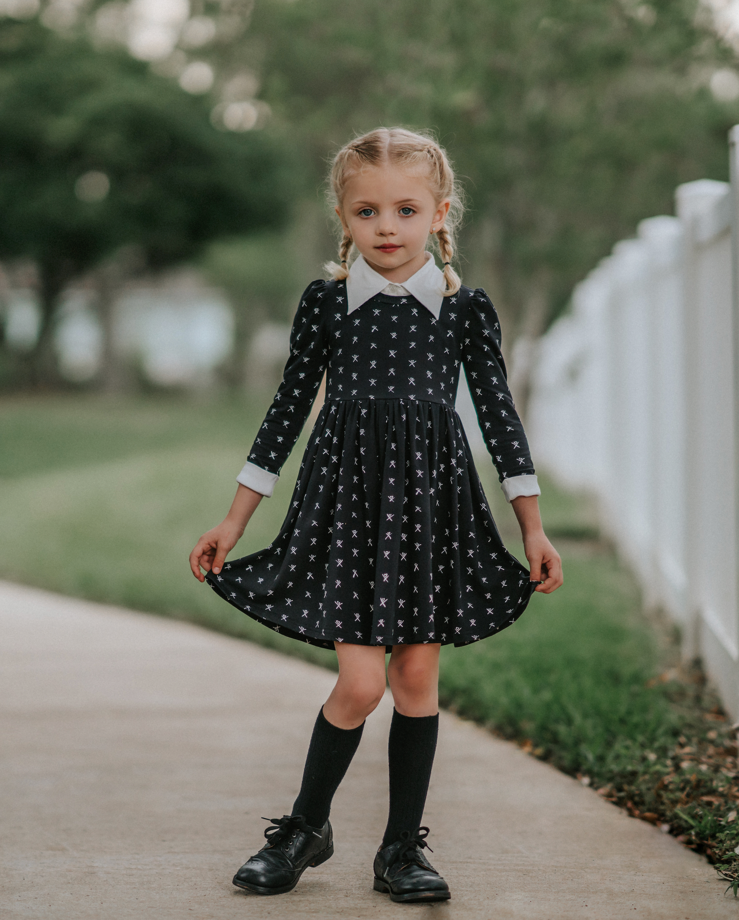 Vestido de niña gótica con giro