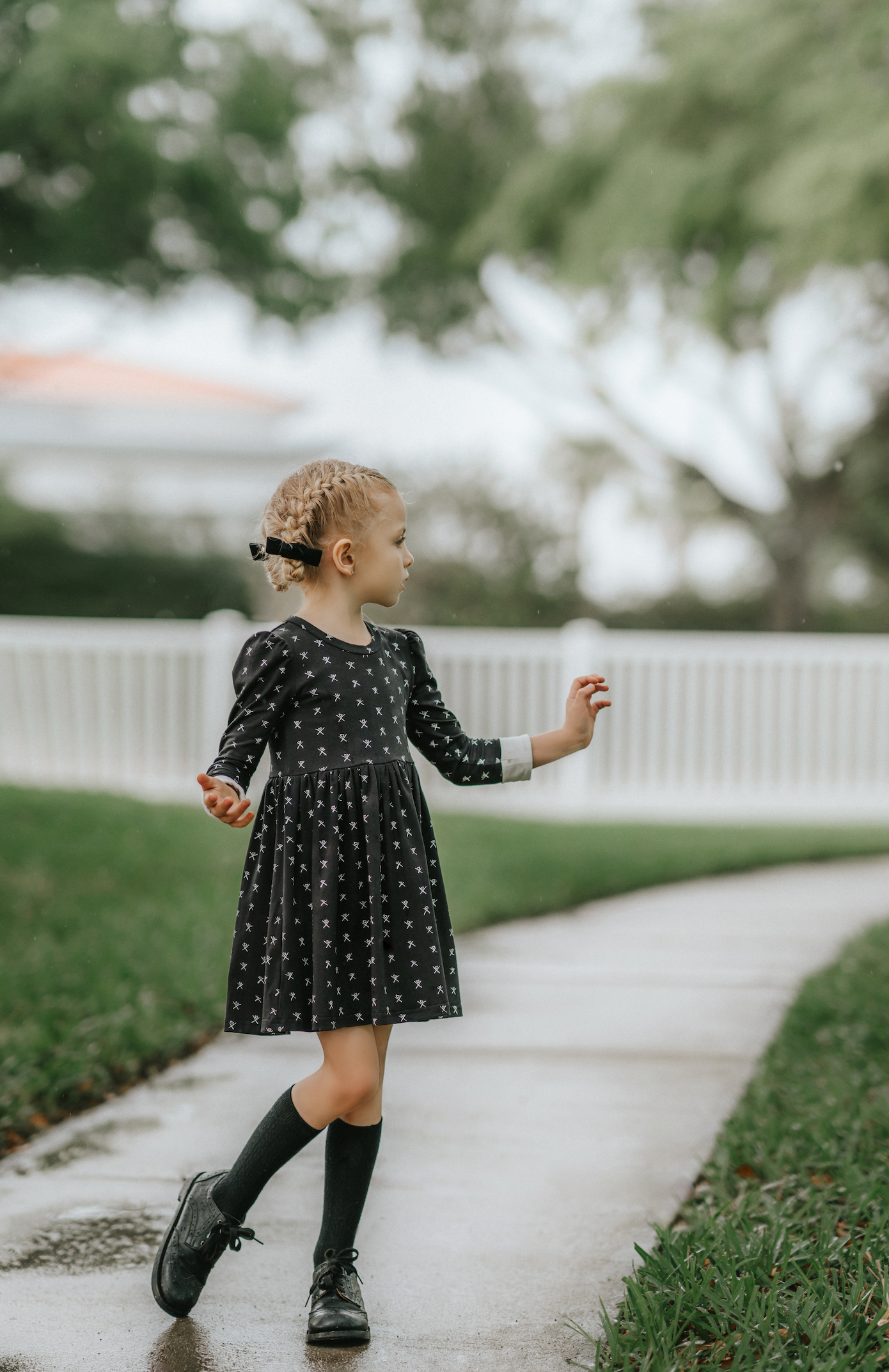 Vestido de niña gótica con giro